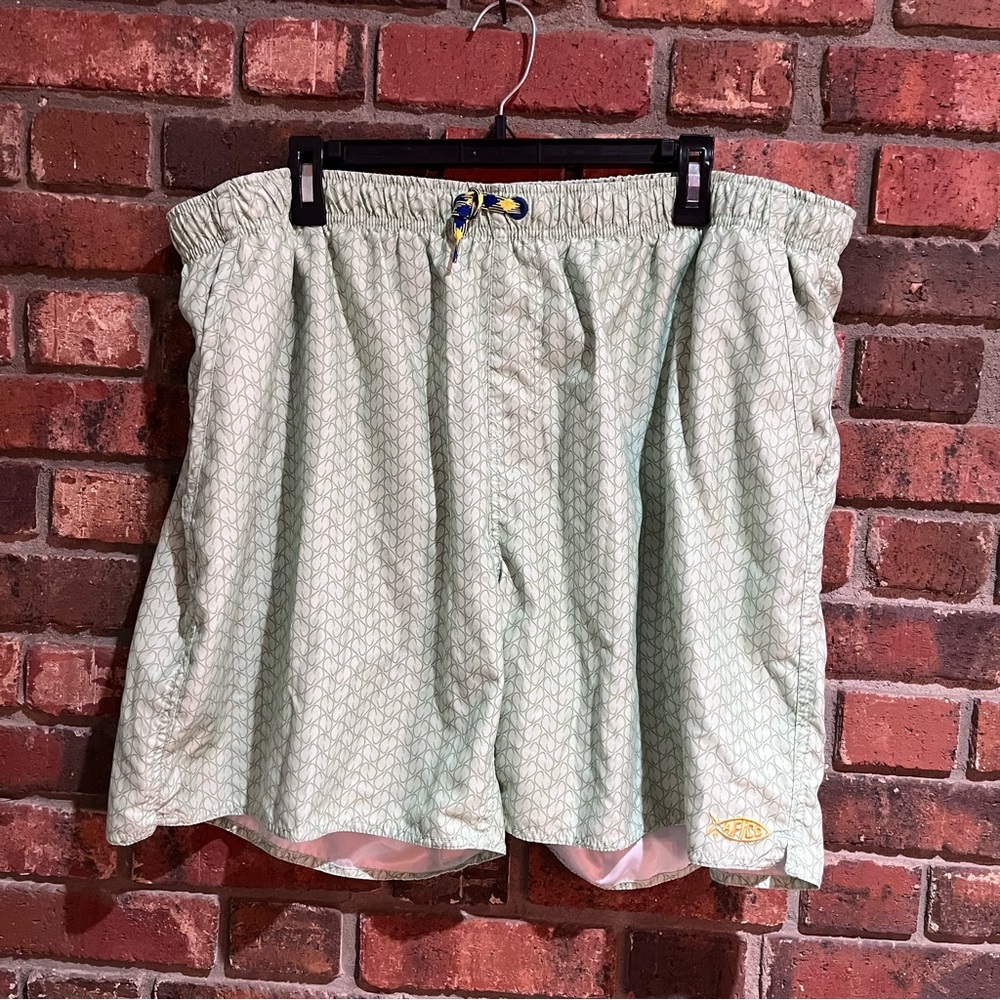 Aftco mens fish hook pattern swim trunks XXL green